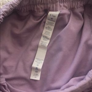 Lululemon Hotty hot shorts-Lavender